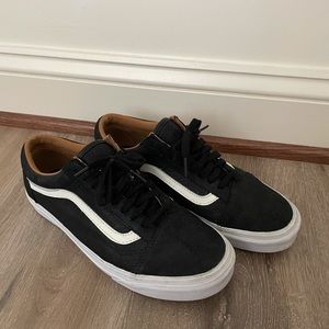 Women’s vans classic shoes